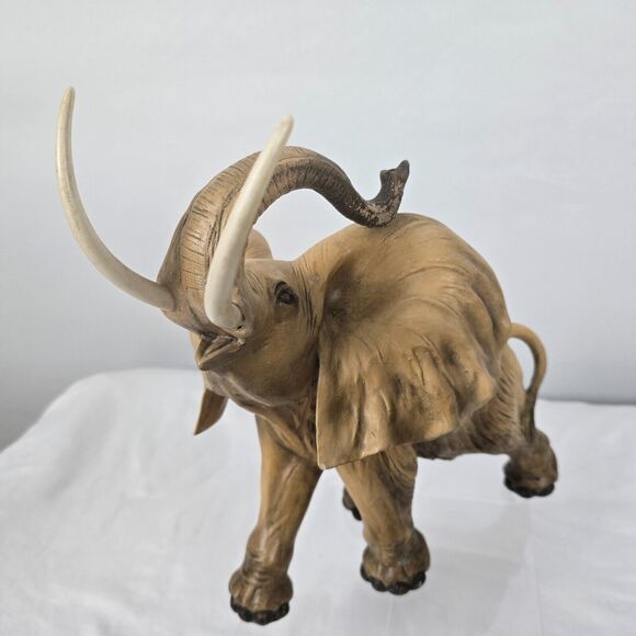 Large Bull Elephant Figurine Signed by Guido Cacciapuoti 10" x 11" x 8" Italy - Picture 1 of 13
